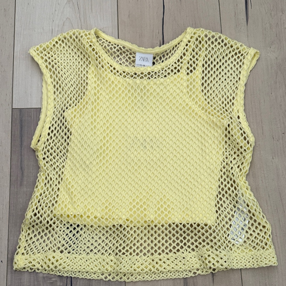 Girls NWT Zara two-piece yellow top, size 11/12